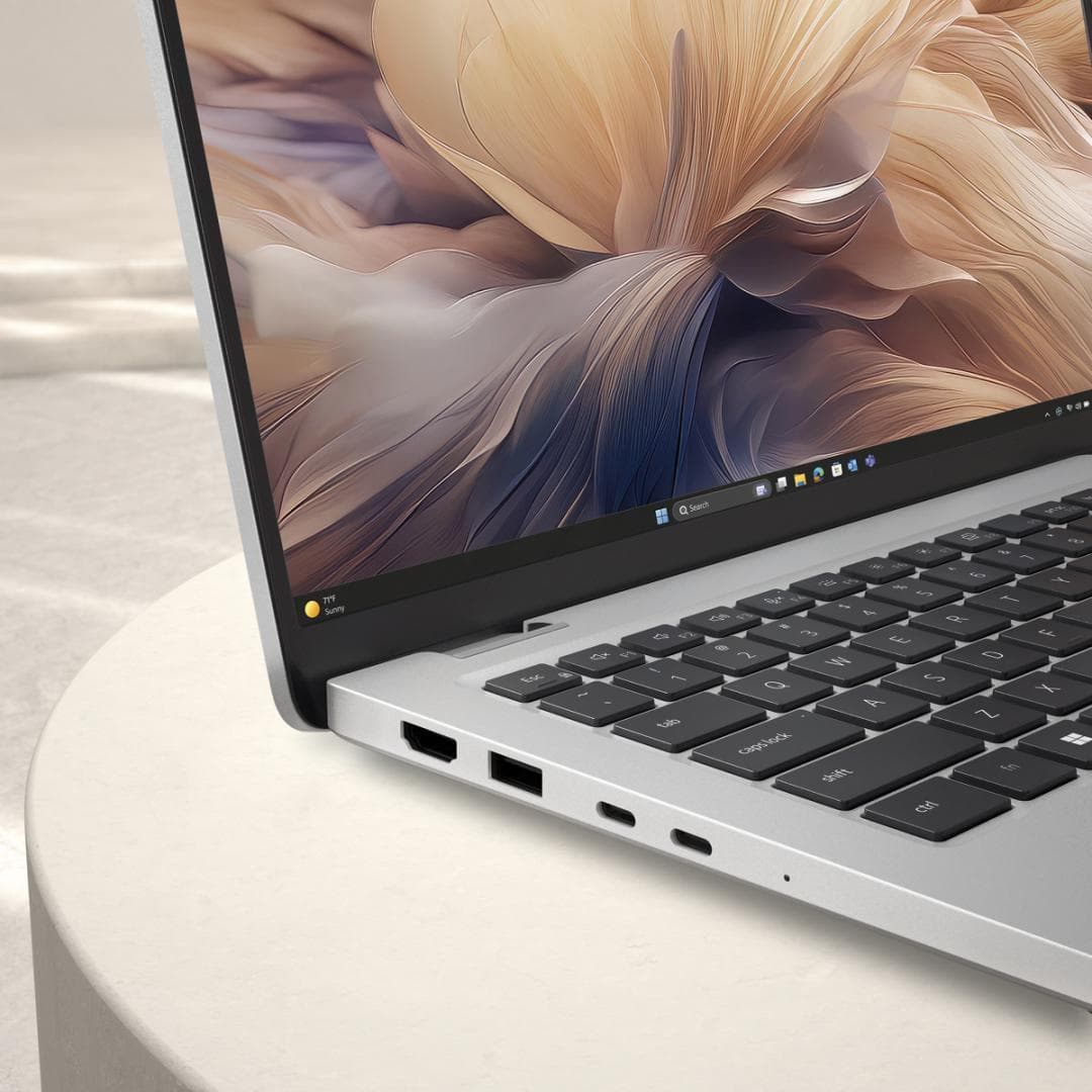 Laptop DELL PRO 14 Plus 14" FHD+, Intel U7-266V, 16GB Ram, 512GB SSD, Integrated Intel Arc graphics, Windows 11 Pro