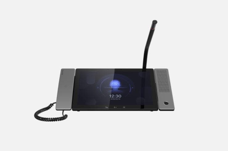 Unitate de control( Master station) cu Android pentru videointerfonie Hikvision DS-KM9503, 10.1-inch IPS cu  touch screen, rezolutie 1280 × 800, sistem de operare Android 7.1, server SIP integrat, se pot conecta pana la 10000 de dispozitive, suporta pana la 128 camere IP, suporta mai mult de 2