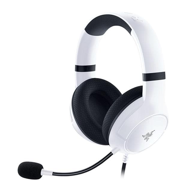 Casti Razer Blackshark V2  HyperSpeed cu fir, frecventa 12 Hz – 28 kHz, sensibilitate 100 dB, izolare fonica pasiva, frecventa de raspuns microfon: 100 Hz – 10 kHz, autonomie baterie pana la 70 ore, interfata jack 3.5 mm, alb