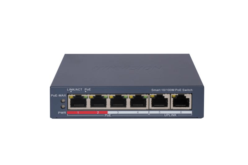 Switch PoE Hikvision DS-3E1106P-EI: 4 × 10/100 Mbps PoE port,2 × 10/100 Mbps RJ45 port, 4 porturi PoE maxim 30W, buget PoE 60W, tensiune alimentare 65 W, dimensiuni: 121.1 mm × 27.6 mm × 83.1 mm, greutate: 0.270kg, montare pe birou sau pe perete.